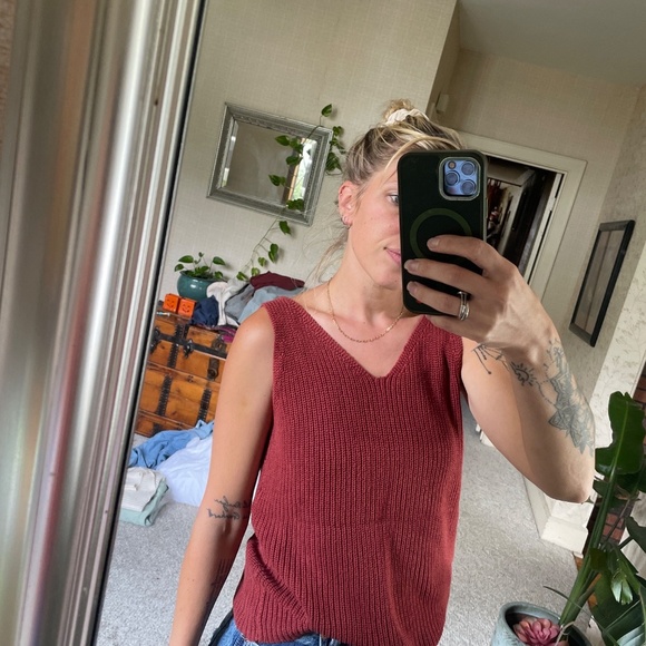 Rustic Knit Bohemian Tank Top - Picture 8 of 8